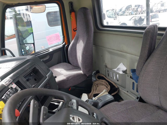2019 Volvo Vnr მანქანა იყიდება აუქციონზე, vin: 4V4WC9EG8KN907228, აუქციონის ნომერი: 45112074