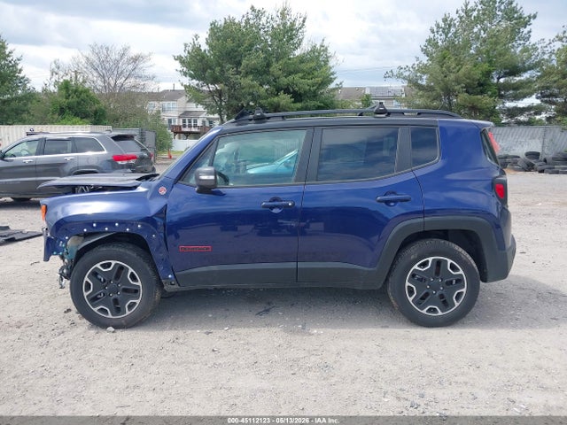 2017 Jeep Renegade Trailhawk 4x4 მანქანა იყიდება აუქციონზე, vin: ZACCJBCB2HPE96573, აუქციონის ნომერი: 45112123