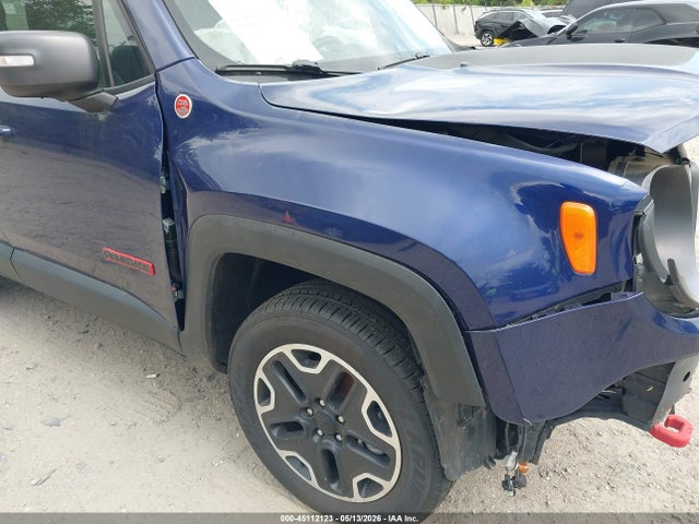 2017 Jeep Renegade Trailhawk 4x4 მანქანა იყიდება აუქციონზე, vin: ZACCJBCB2HPE96573, აუქციონის ნომერი: 45112123