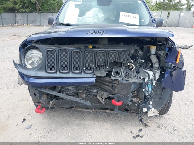 2017 Jeep Renegade Trailhawk 4x4 მანქანა იყიდება აუქციონზე, vin: ZACCJBCB2HPE96573, აუქციონის ნომერი: 45112123