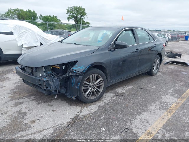 45112150 :رقم المزاد ، 4T1BF1FK0FU920388 vin ، 2015 Toyota Camry Se مزاد بيع