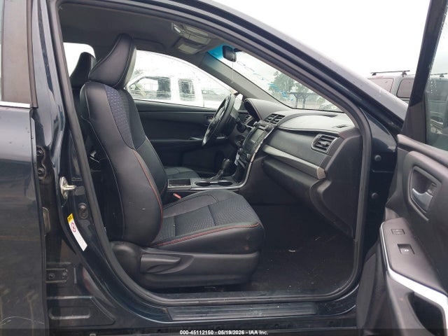 45112150 :رقم المزاد ، 4T1BF1FK0FU920388 vin ، 2015 Toyota Camry Se مزاد بيع