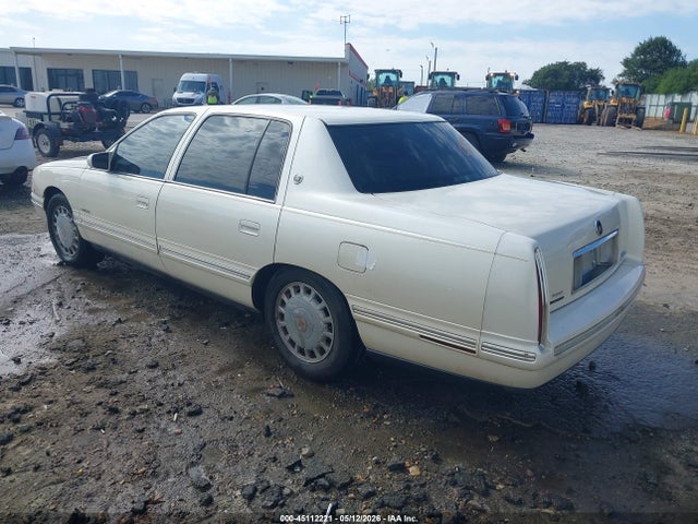 1999 Cadillac Deville Standard მანქანა იყიდება აუქციონზე, vin: 1G6KD54Y8XU778823, აუქციონის ნომერი: 45112221