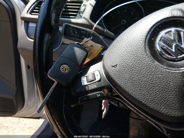 45112322 :رقم المزاد ، 1VWAA7A37JC035022 vin ، 2018 Volkswagen Passat 2.0t R-line/2.0t S مزاد بيع