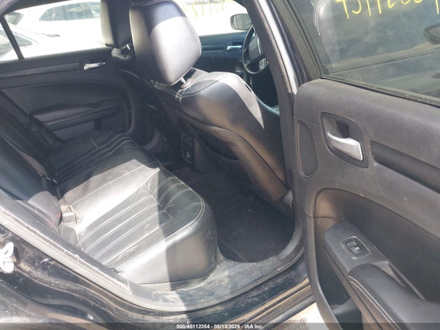2014 Chrysler 300 300s მანქანა იყიდება აუქციონზე, vin: 2C3CCAGG1EH261075, აუქციონის ნომერი: 45112354