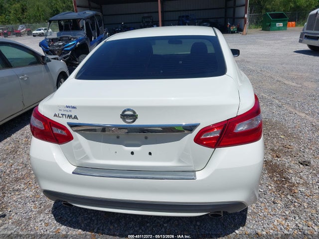 Nissan Altima 2.5 S 2017 1N4AL3AP1HC267723 Image 17