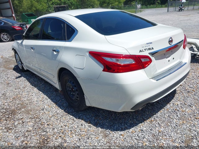 Nissan Altima 2.5 S 2017 1N4AL3AP1HC267723 Image 3