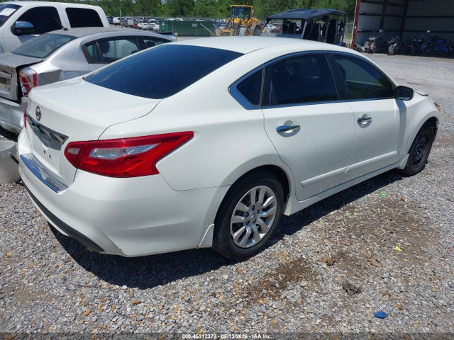 Nissan Altima 2.5 S 2017 1N4AL3AP1HC267723 Image 4