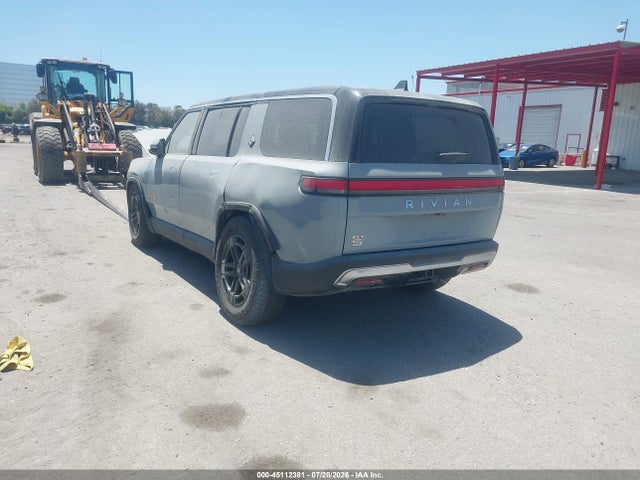 Rivian R1s Adventure 2023 7PDSGABA0PN019590 Image 3