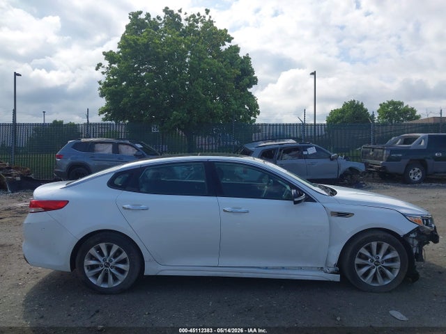 45112383 :رقم المزاد ، 5XXGU4L30GG105081 vin ، 2016 Kia Optima Ex مزاد بيع