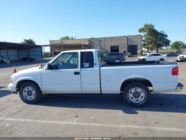 45112392 :رقم المزاد ، 1GTCS19W018159348 vin ، 2001 Gmc Sonoma Sls مزاد بيع