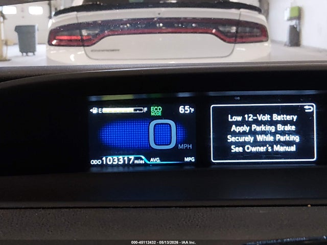 Toyota Prius Two 2016 JTDKBRFU8G3517802 Image 16