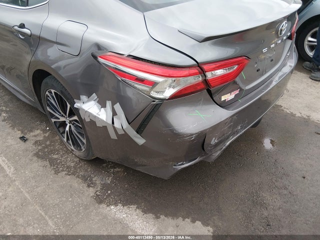 45112490 :رقم المزاد ، 4T1B11HK4KU196937 vin ، 2019 Toyota Camry Se مزاد بيع