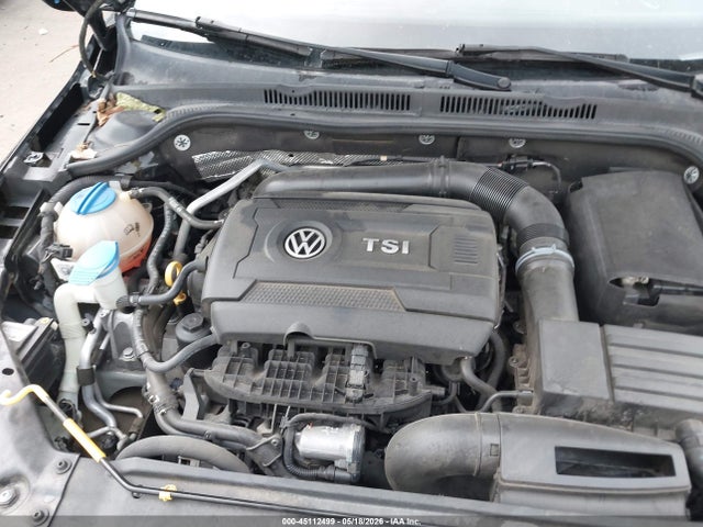 3VWL17AJ8FM287391 Volkswagen Jetta 1.8t Sel