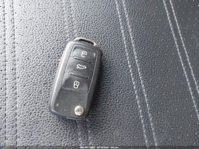 3VWL17AJ8FM287391 Volkswagen Jetta 1.8t Sel
