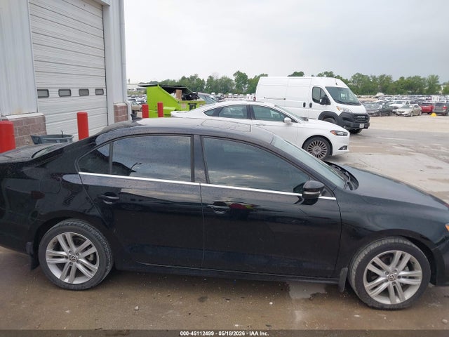 3VWL17AJ8FM287391 Volkswagen Jetta 1.8t Sel