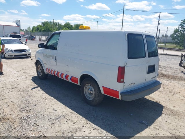 45112516 :رقم المزاد ، 1GCDM19W8YB153535 vin ، 2000 Chevrolet Astro مزاد بيع