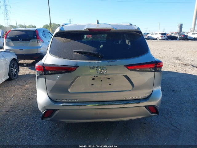 45112530 :رقم المزاد ، 5TDFZRBHXMS090557 vin ، 2021 Toyota Highlander Platinum مزاد بيع