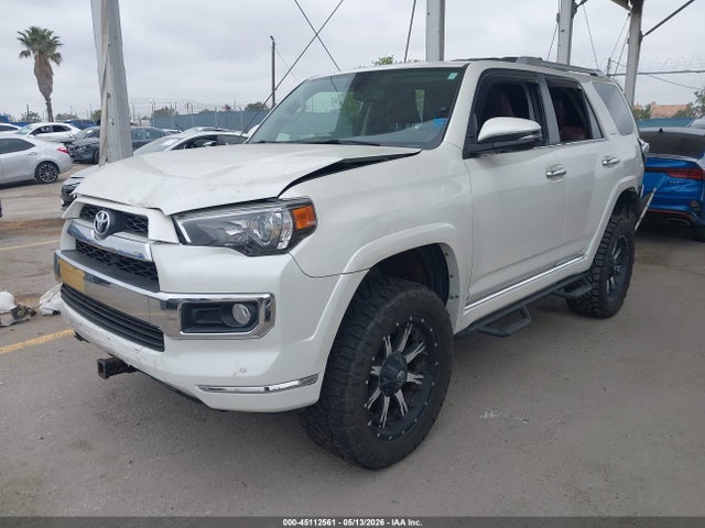 Toyota 4runner Limited 2015 JTEBU5JR0F5275866 Image 2