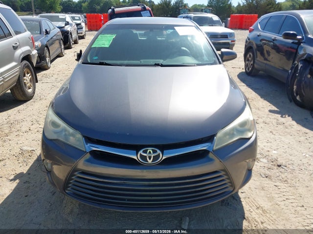 45112659 :رقم المزاد ، 4T1BF1FKXFU904490 vin ، 2015 Toyota Camry Le مزاد بيع
