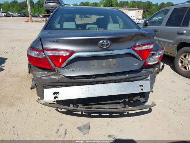 45112659 :رقم المزاد ، 4T1BF1FKXFU904490 vin ، 2015 Toyota Camry Le مزاد بيع