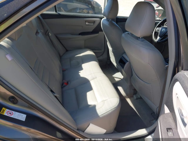 45112659 :رقم المزاد ، 4T1BF1FKXFU904490 vin ، 2015 Toyota Camry Le مزاد بيع
