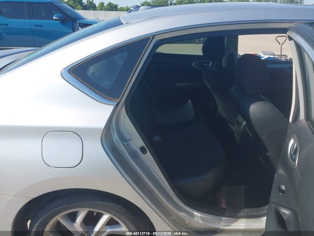 2015 Nissan Sentra Sr მანქანა იყიდება აუქციონზე, vin: 3N1AB7AP5FY365231, აუქციონის ნომერი: 45112718