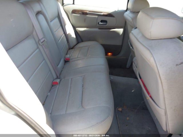 45112733 :رقم المزاد ، 1LNHM81W3YY846138 vin ، 2000 Lincoln Town Car Executive مزاد بيع
