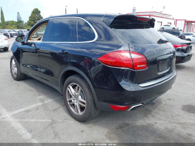 45112776 :رقم المزاد ، WP1AB2A24BLA55402 vin ، 2011 Porsche Cayenne S مزاد بيع