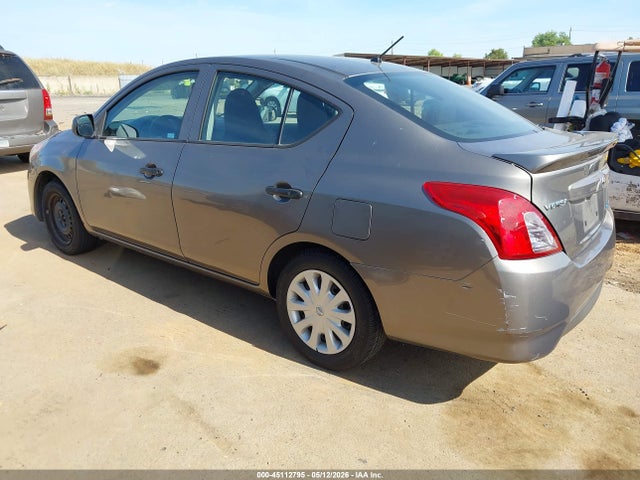 45112795 :رقم المزاد ، 3N1CN7AP2FL884069 vin ، 2015 Nissan Versa 1.6 S+ مزاد بيع
