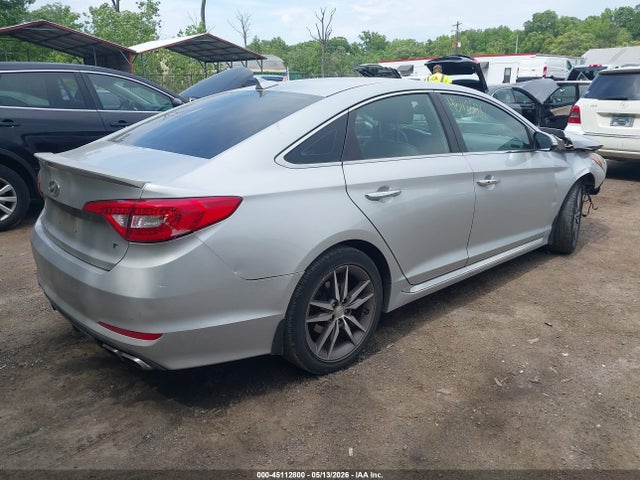 2015 Hyundai Sonata Sport 2.0t მანქანა იყიდება აუქციონზე, vin: 5NPE34AB4FH197805, აუქციონის ნომერი: 45112800