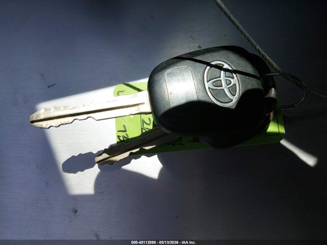 45112898 :رقم المزاد ، 4T4BF1FK4ER422733 vin ، 2014 Toyota Camry Le مزاد بيع