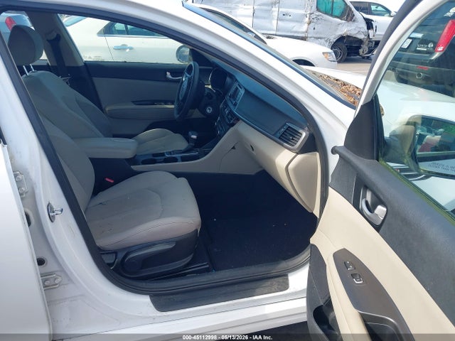 Продажа на аукционе авто 2016 Kia Optima Lx, vin: 5XXGT4L32GG051060, номер лота: 45112998