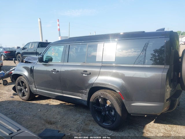 SALEJFFU8T2498076 Land Rover Defender P300 S