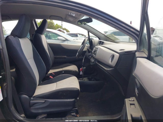 45113085 :رقم المزاد ، JTDJTUD38CD511251 vin ، 2012 Toyota Yaris Le مزاد بيع