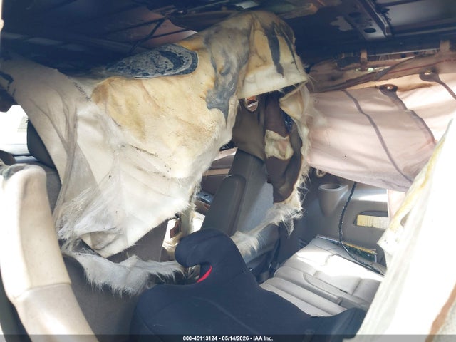 Продажа на аукционе авто 2015 Chevrolet Suburban 1500 Ltz, vin: 1GNSKKKC6FR124601, номер лота: 45113124