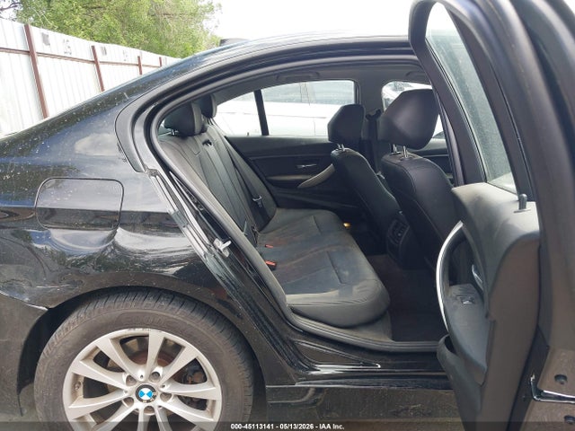 Продаж на аукціоні авто 2017 Bmw 320i, vin: WBA8E1G5XHNU12935, номер лоту: 45113141