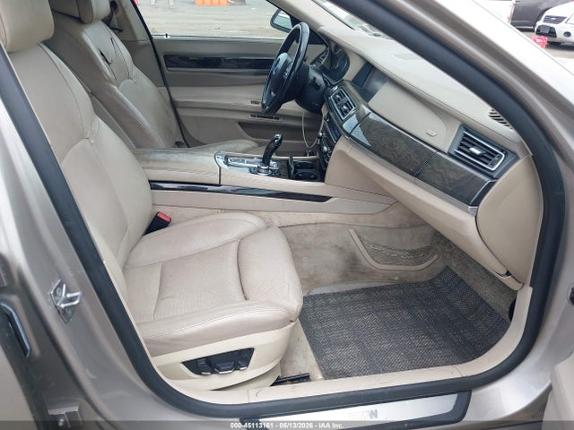 2012 Bmw 750li მანქანა იყიდება აუქციონზე, vin: WBAKB8C56CC964384, აუქციონის ნომერი: 45113161