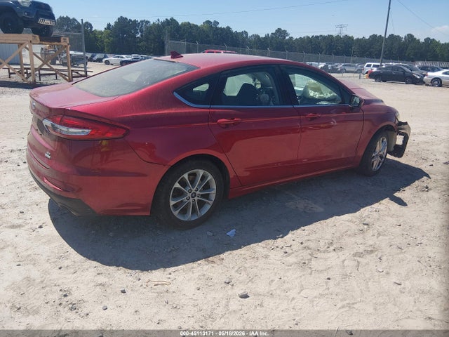 3FA6P0HD2LR189029 Ford FUSION SE