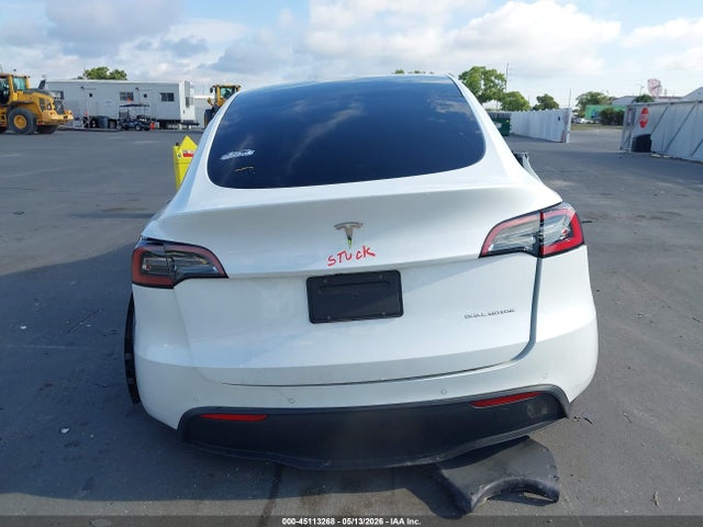 Продаж на аукціоні авто 2021 Tesla Model Y Long Range Dual Motor All-wheel Drive, vin: 5YJYGDEE7MF179378, номер лоту: 45113268