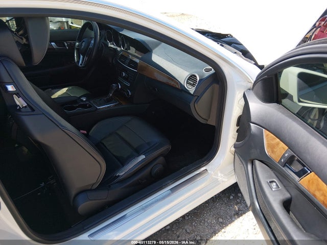 45113279 :رقم المزاد ، WDDGJ4HB8CF744932 vin ، 2012 Mercedes-benz C 250 مزاد بيع