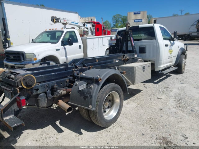 45113282 :رقم المزاد ، 3C7WRNCL9NG373952 vin ، 2022 Ram 5500 Chassis Tradesman/slt مزاد بيع