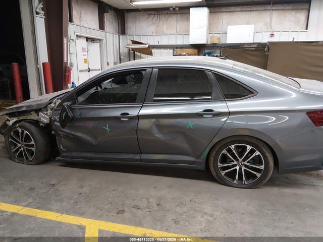 2025 Volkswagen Jetta 1.5t Sport მანქანა იყიდება აუქციონზე, vin: 3VWBX7BU3SM020642, აუქციონის ნომერი: 45113320