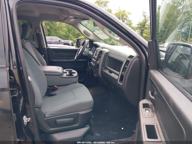 Продажа на аукционе авто 2017 Ram 1500 Express  4x4 5'7 Box, vin: 1C6RR7KG5HS666276, номер лота: 45113383