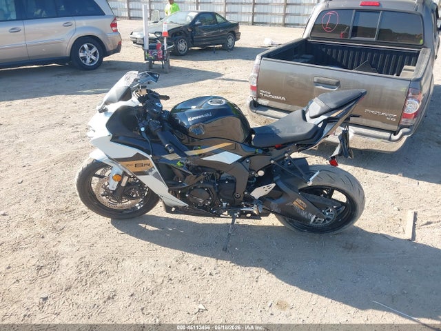 Kawasaki Zx6r 2026 JKB2XJJ14TA044958 Image 13