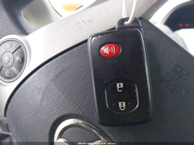 2013 Toyota Prius V Three მანქანა იყიდება აუქციონზე, vin: JTDZN3EU9D3260519, აუქციონის ნომერი: 45113489