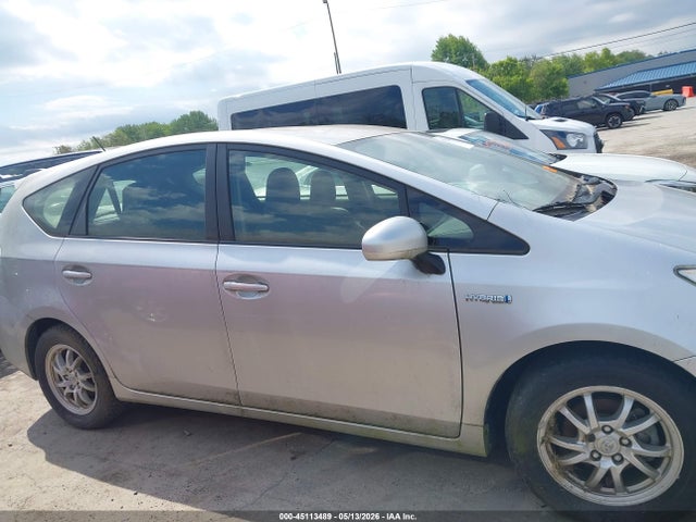 2013 Toyota Prius V Three მანქანა იყიდება აუქციონზე, vin: JTDZN3EU9D3260519, აუქციონის ნომერი: 45113489