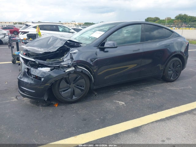 2026 Tesla Model Y მანქანა იყიდება აუქციონზე, vin: 7SAYGDED5TA647114, აუქციონის ნომერი: 45113502