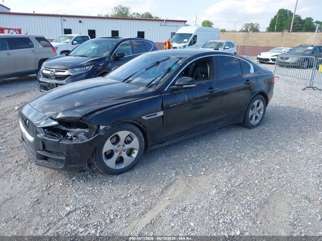 Jaguar Xe 25t 2017 SAJAR4BG6HA946932 Image 2