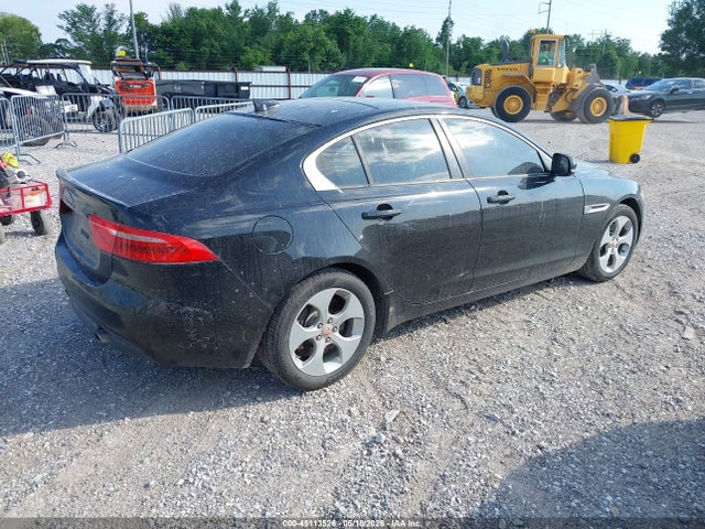 Jaguar Xe 25t 2017 SAJAR4BG6HA946932 Image 4